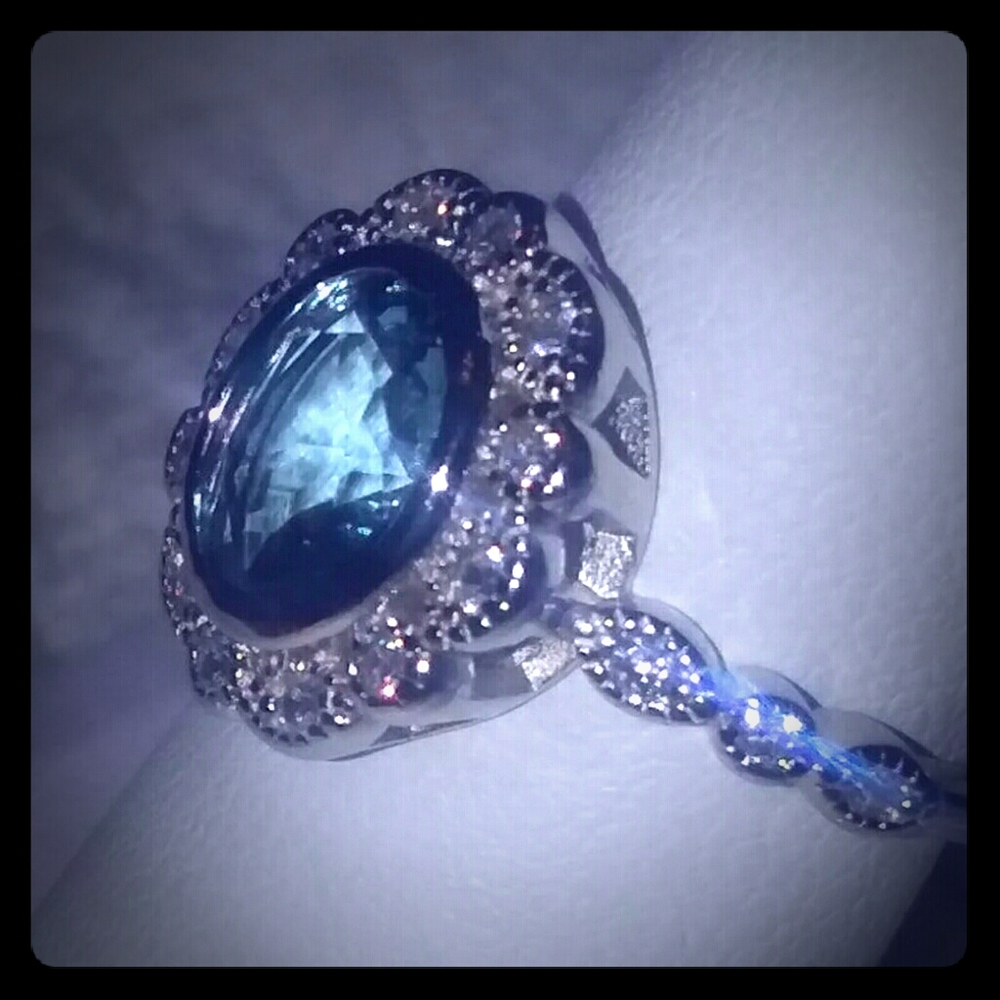 GENUINE 4kt AQUAMARINE STERLING SILVER RING